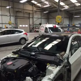remove and re fit windscreen on a merc A class in Huddersfield NCRC bodyshop: Click Here To View Larger Image